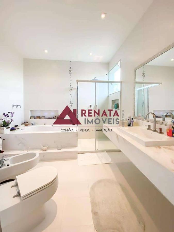 QUARTO 5 - SUÍTE 3 - MASTER