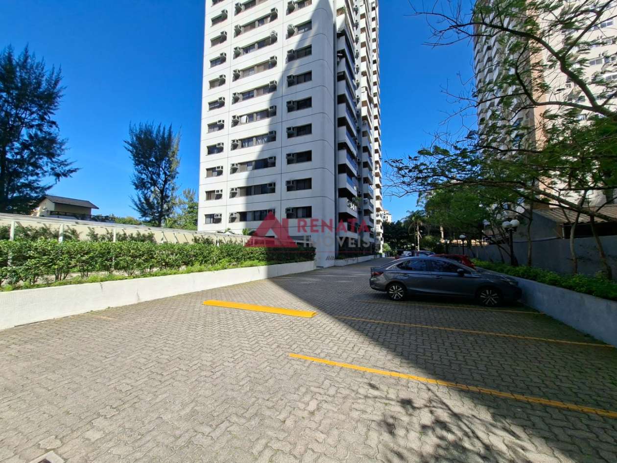 Estacionamento visitantes