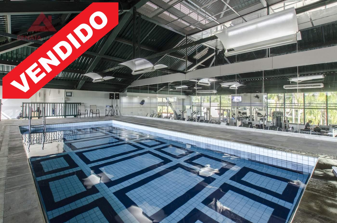 Piscina Aquecida Coberta