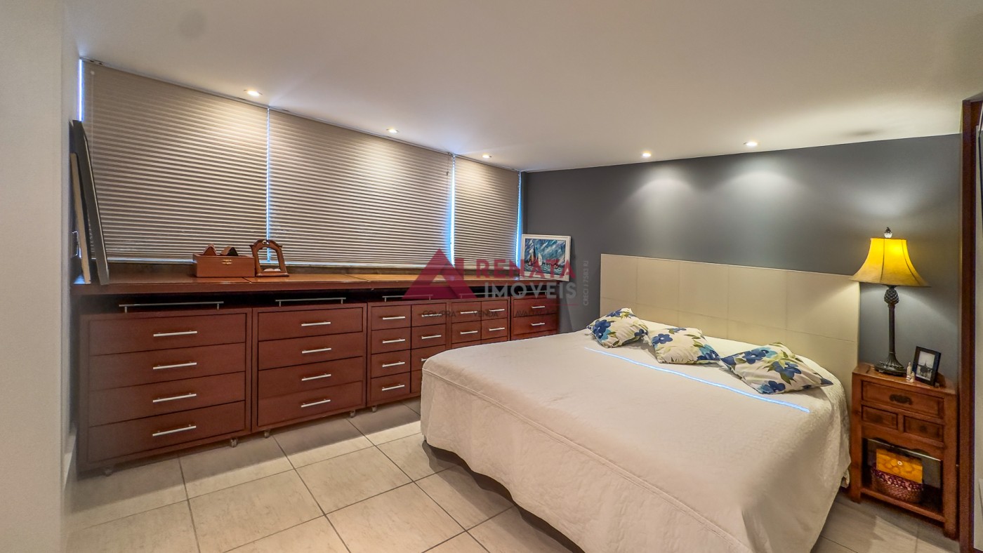 1� QUARTO COM CLOSET